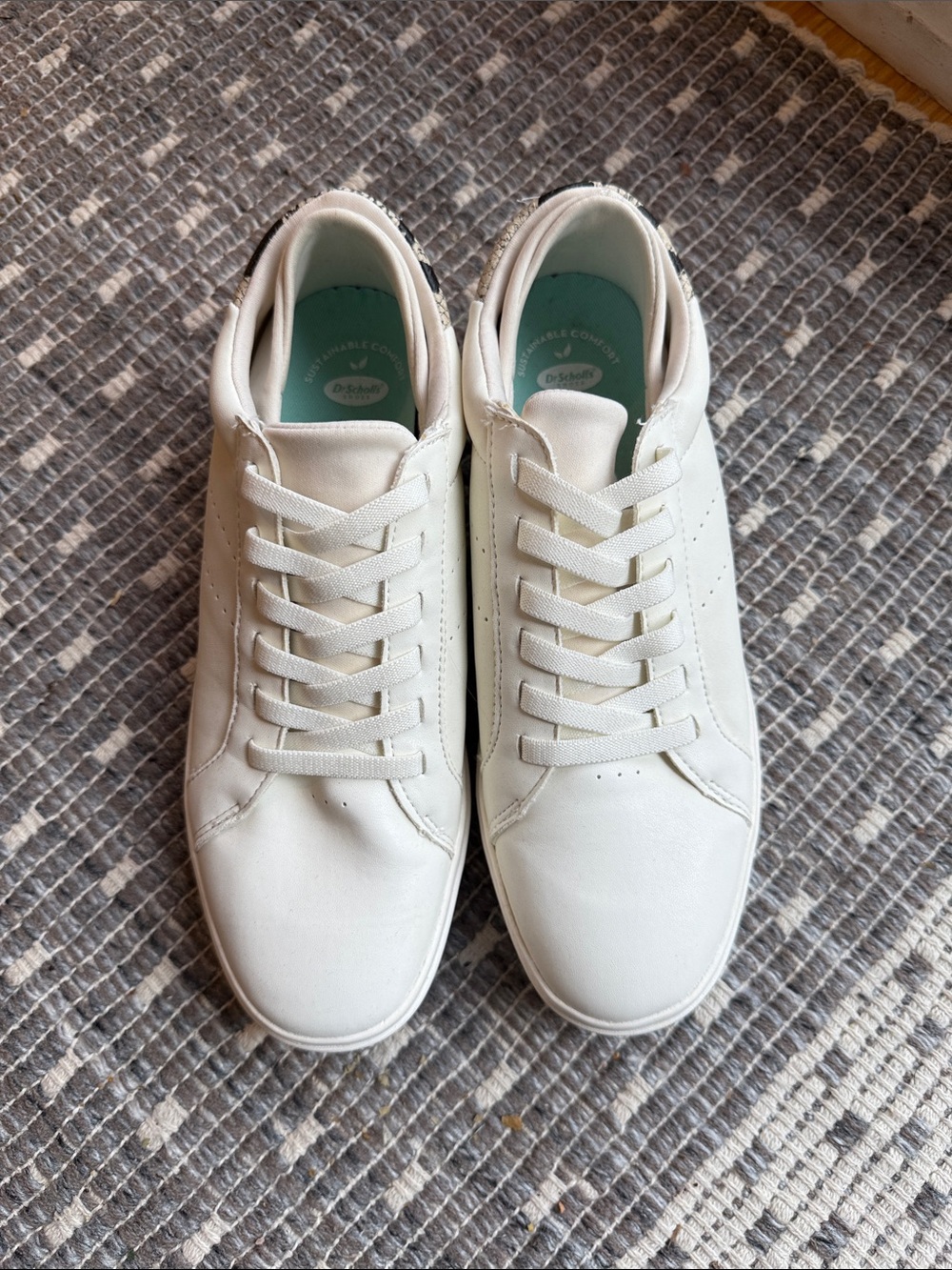 Dr. Scholl's Women's White Low-Top Lace-Up Sneakers